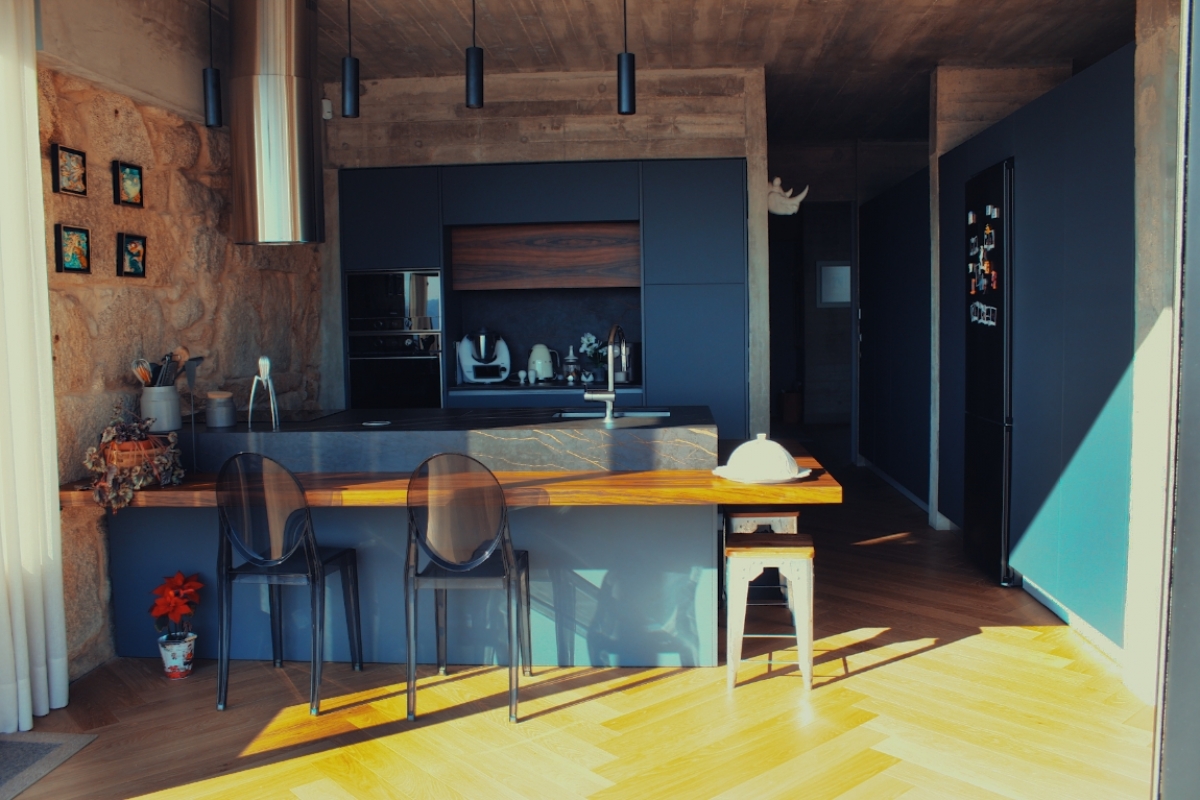 Lacquered Gray and Ebony